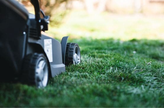 lawn mowing calgary